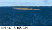 Скалистые острова в синем неспокойном море. Стоковое фото, фотограф Валерия Попова / Фотобанк Лори