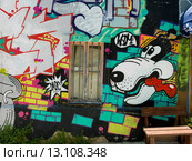 Graffiti on Exterior wall (2013 год). Редакционное фото, фотограф Keith Levit / Ingram Publishing / Фотобанк Лори