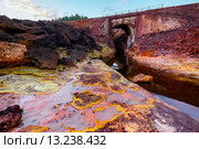 Река Rio Tinto в Испании (2015 год). Стоковое фото, фотограф Liseykina / Фотобанк Лори