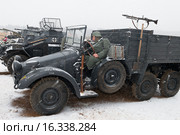 "Контрнаступление. Декабрь 1941". Военно-исторический фестиваль (историческая реконструкция). Армейский немецкий грузовик Krupp Protze L2H143 (2015 год). Редакционное фото, фотограф Алексей Бок / Фотобанк Лори