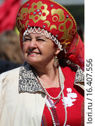 Женщина в русском кокошнике (2015 год). Редакционное фото, фотограф Марина Орлова / Фотобанк Лори