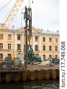 Реконструкция набережной Канала Грибоедова. Санкт-Петербург (2015 год). Редакционное фото, фотограф Александр Щепин / Фотобанк Лори