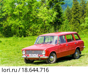 Lada 2102 Zhiguli (2007 год). Редакционное фото, фотограф Art Konovalov / Фотобанк Лори