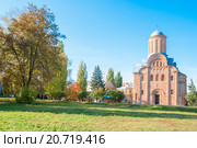 Пятницкая церковь в Чернигове. Украина (2011 год). Стоковое фото, фотограф Николай Голицынский / Фотобанк Лори