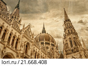 Здание Венгерского парламента (2015 год). Стоковое фото, фотограф Сергей Жуковский / Фотобанк Лори