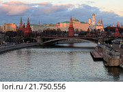 Вид на Московский Кремль вечером (2016 год). Стоковое фото, фотограф Яна Королёва / Фотобанк Лори