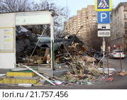 Снесенные торговые павильоны на 1-ой Аэропортовской улице в Москве (2016 год). Редакционное фото, фотограф Данила Васильев / Фотобанк Лори