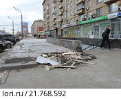 Масштабный снос незаконных торговых точек у метро Сокол. Москва (2016 год). Редакционное фото, фотограф lana1501 / Фотобанк Лори