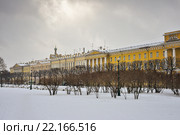 Санкт-Петербург. Вид на здание Ленэнерго - бывшие казармы Павловского гренадерского полка (2016 год). Стоковое фото, фотограф Александр Алексеев / Фотобанк Лори