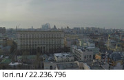 Полет на коптере над Замоскворечьем. Стоковое видео, видеограф Евгений Ковалев / Фотобанк Лори