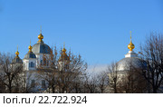 View of Kazan female monastery with Andropov Street (2016 год). Стоковое фото, фотограф Володина Ольга / Фотобанк Лори