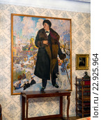 Портрет Ф.И. Шаляпина работы Бориса Кустодиева, 1921 год, дом - музей Ф.И. Шаляпина, город Санкт-Петербург (2016 год). Редакционное фото, фотограф Вячеслав Палес / Фотобанк Лори