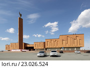 Национальный культурный центр на площади Султана Галиева, город Казань (2016 год). Редакционное фото, фотограф Дмитрий Неумоин / Фотобанк Лори