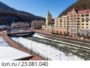 Ski resort in the Valley Rosa Khutor. Sochi, Russia (2016 год). Редакционное фото, фотограф Сергей Лаврентьев / Фотобанк Лори
