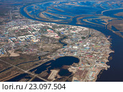 Aerial View of town on the bank river. Стоковое фото, фотограф Владимир Мельников / Фотобанк Лори