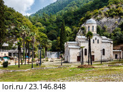Храм Симон Кананит в Новом Афоне, Абхазия (2015 год). Редакционное фото, фотограф Сергей Гусев / Фотобанк Лори