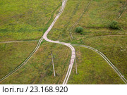 Вид сверху на перекресток сельских дорог и тропинок. Стоковое фото, фотограф Николай Винокуров / Фотобанк Лори