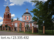Церковь Димитрия Солунского летом, Московская область, Можайский район, село Большое Тёсово (2016 год). Стоковое фото, фотограф Алексей Гусев / Фотобанк Лори