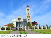 BARANOVICHI, BELARUS - May 14, 2015: Female Catholic monastery in Baranovichi. Church of Our Lady of Fatima. Стоковое фото, фотограф Анна Мартынова / Фотобанк Лори