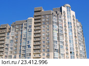 Современный жилой дом на улице Алабяна в Москве (Жилой комплекс "Мономах") (2016 год). Редакционное фото, фотограф Александр Замараев / Фотобанк Лори