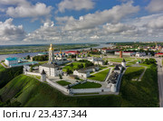 Вид с воздуха на Тобольский кремль в летний день (2016 год). Редакционное фото, фотограф Сергей Буторин / Фотобанк Лори