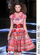 PARIS, FRANCE - OCTOBER 01: A model walks the runway during the Manish Arora show as part of the Paris Fashion Week Womenswear Spring/Summer 2016 on October 1, 2015 in Paris, France. Редакционное фото, фотограф Anton Oparin / Фотобанк Лори