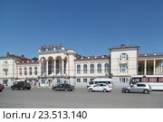 Железнодорожный вокзал. Таганрог (2016 год). Редакционное фото, фотограф Владимир Арсентьев / Фотобанк Лори