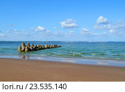 Волга, тетраподы на водохранилище. Стоковое фото, фотограф Staryh Luiba / Фотобанк Лори