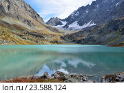 Россия, Республика Алтай, горное озеро Куйгук. Стоковое фото, фотограф Овчинникова Ирина / Фотобанк Лори