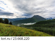 Алтай июль. Усть-Коксинский район. Облака над горами и лесом. Стоковое фото, фотограф Владимир Панкевич / Фотобанк Лори