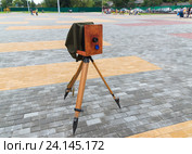 The old camera on street. Стоковое фото, фотограф Володина Ольга / Фотобанк Лори