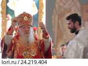 Литургия в Никольском храме села Бужаниново (2016 год). Редакционное фото, фотограф Дмитрий Неумоин / Фотобанк Лори
