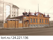 Челябинск "Дом крестьянина" или "Дом братьев Степановых" ул.Труда,82. Сепия. (2011 год). Стоковое фото, фотограф Нина Карымова / Фотобанк Лори
