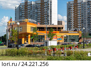 Moscow, Russia - July 09.2016. Chayhona number 1 - network of Uzbek food restaurants. Редакционное фото, фотограф Володина Ольга / Фотобанк Лори