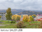 Трёхгорный. Гора Бархотник в облаках (2016 год). Редакционное фото, фотограф Александр Цуркан / Фотобанк Лори