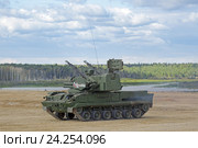 "Тунгуска" (SA-19 Grison) - российский зенитный пушечно-ракетный комплекс на Международном военно-техническом форуме "Армия-2016".Московская область, полигон "Алабино" Редакционное фото, фотограф Игорь Долгов / Фотобанк Лори