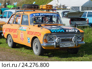 Автомобиль Иж-2125 "Комби" (Иж -Комби) - участник фестиваля ретротранспорта "Фортуна-2016" в Кронштадте. Редакционное фото, фотограф Виктор Карасев / Фотобанк Лори