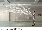 Handsome busy businessman making notes . Mixed media. Стоковое фото, фотограф Sergey Nivens / Фотобанк Лори