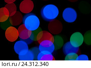 Рождественский новогодний фон с цветными огнями. Стоковое фото, фотограф Аlexander Reshetnik / Фотобанк Лори