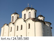 Главки Никольского собора на Ярославовом дворище (г. Великий Новгород) (2014 год). Стоковое фото, фотограф Самохвалов Артем / Фотобанк Лори