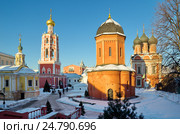 Высоко-Петровский мужской монастырь, Москва, улица Петровка, 28 (2016 год). Редакционное фото, фотограф Елена Коромыслова / Фотобанк Лори