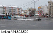 Москва, панорама слева на право Славянской площади (2017 год). Стоковое видео, видеограф Дмитрий Неумоин / Фотобанк Лори