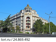 Жилой дом по проспекту Бараташвили 12 в Тбилиси, Грузия (2014 год). Редакционное фото, фотограф Михаил Марковский / Фотобанк Лори