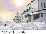 Church of the Three Hierarchs in Staro-Golutvin monastery in Kolomna (2012 год). Стоковое фото, фотограф Baturina Yuliya / Фотобанк Лори