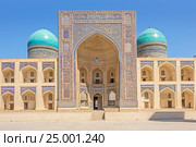 Медресе Мири Араб, Бухара, Узбекистан (2016 год). Стоковое фото, фотограф Ирина Яровая / Фотобанк Лори