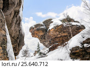 Каменный город. Скала "Черепаха". Пермский край. Стоковое фото, фотограф Евгений Ткачёв / Фотобанк Лори