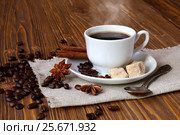Cup of coffee with cane sugar and cinnamon. Стоковое фото, фотограф Феликс Хромых / Фотобанк Лори