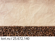 Background from coffee beans and old paper. Стоковое фото, фотограф Феликс Хромых / Фотобанк Лори