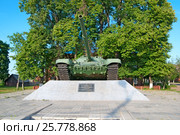 Танк Т-72. Город Южа. Ивановская область (2011 год). Редакционное фото, фотограф Румянцева Наталия / Фотобанк Лори