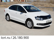 Автомобиль Volkswagen Polo 2014 г.в. (2017 год). Редакционное фото, фотограф Chere / Фотобанк Лори